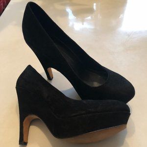 DOLCE VITA Black Suede Platform Pumps